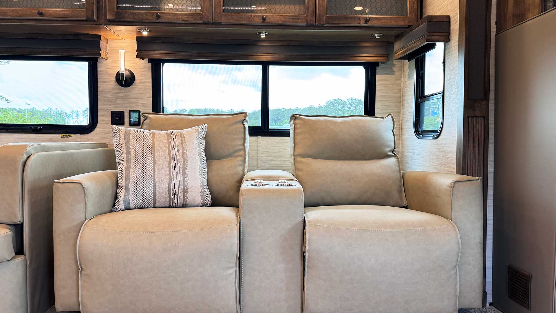Allegro Bay Seating
