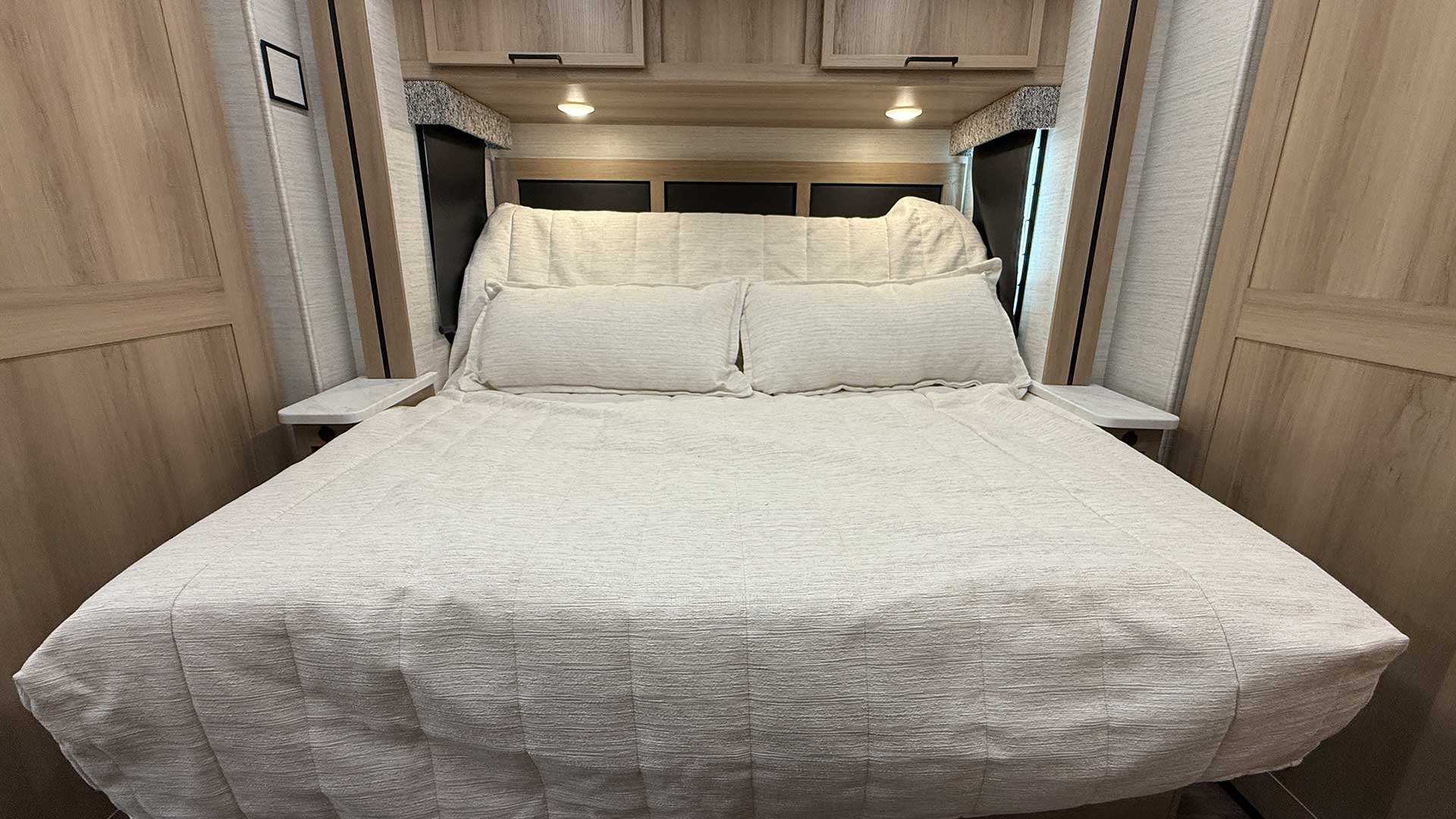 model gallery images 2026 europa s bed