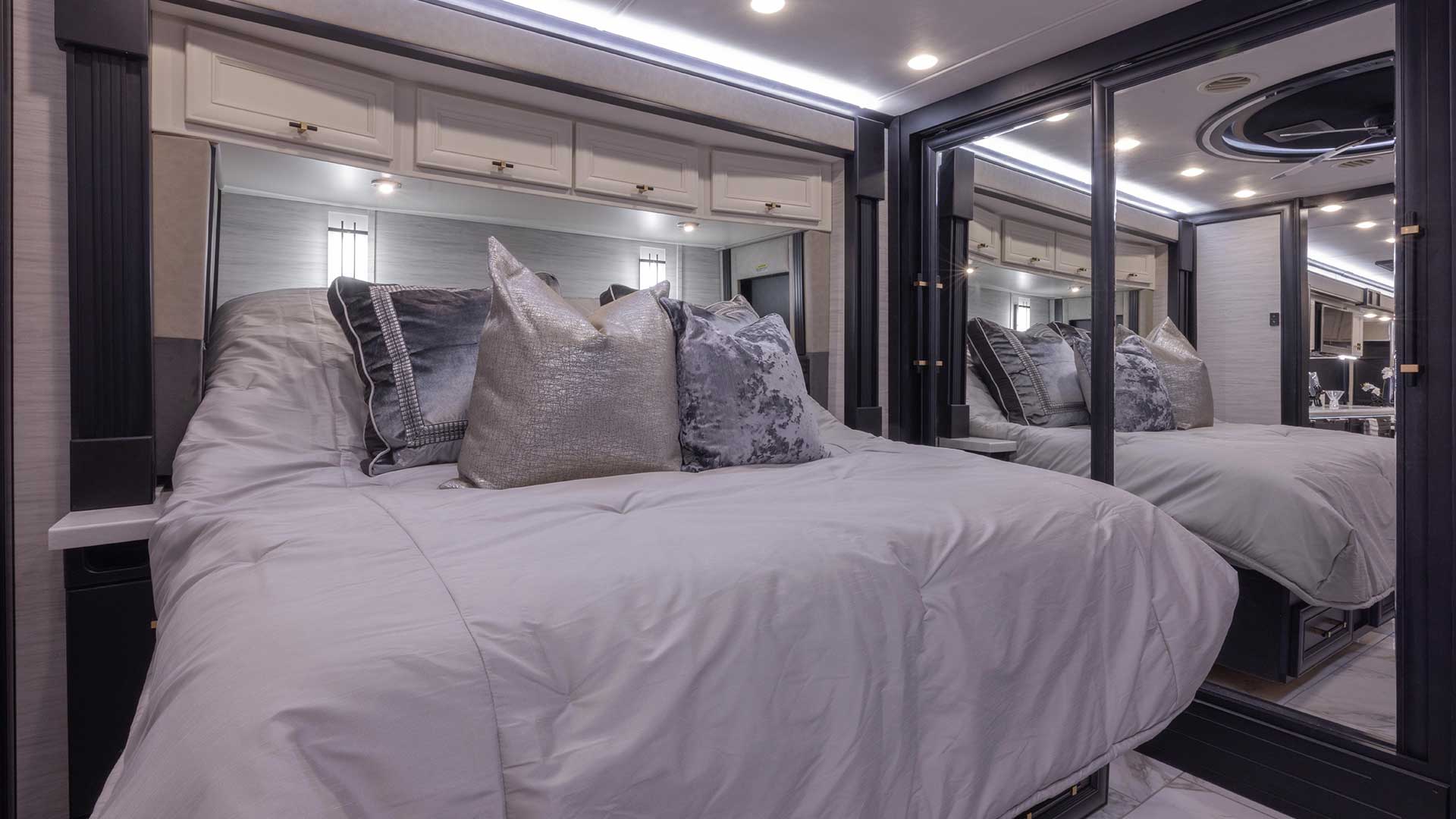 model gallery images 2027 bus bed