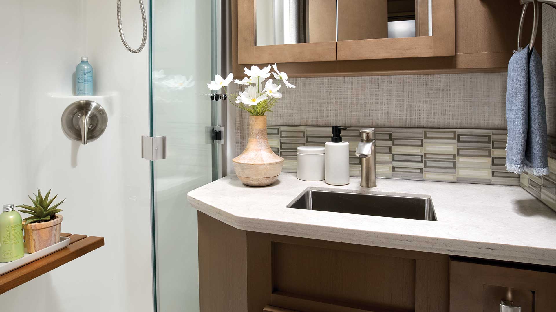 model gallery images 2027 canyon star bath