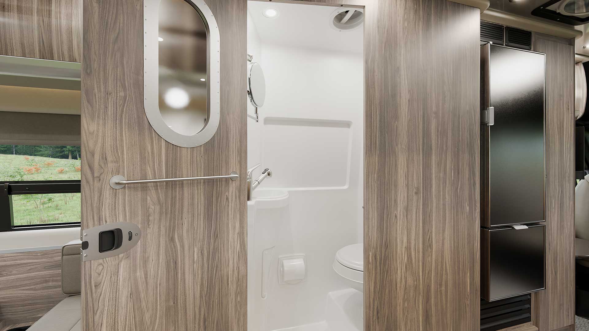 model gallery images 2027 interstate 24gt bath