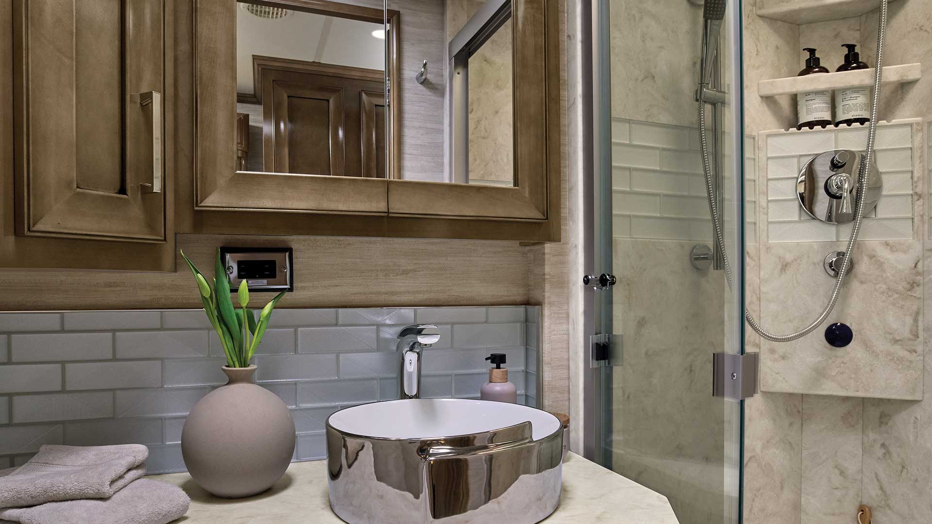 model gallery images 2027 supreme aire bath