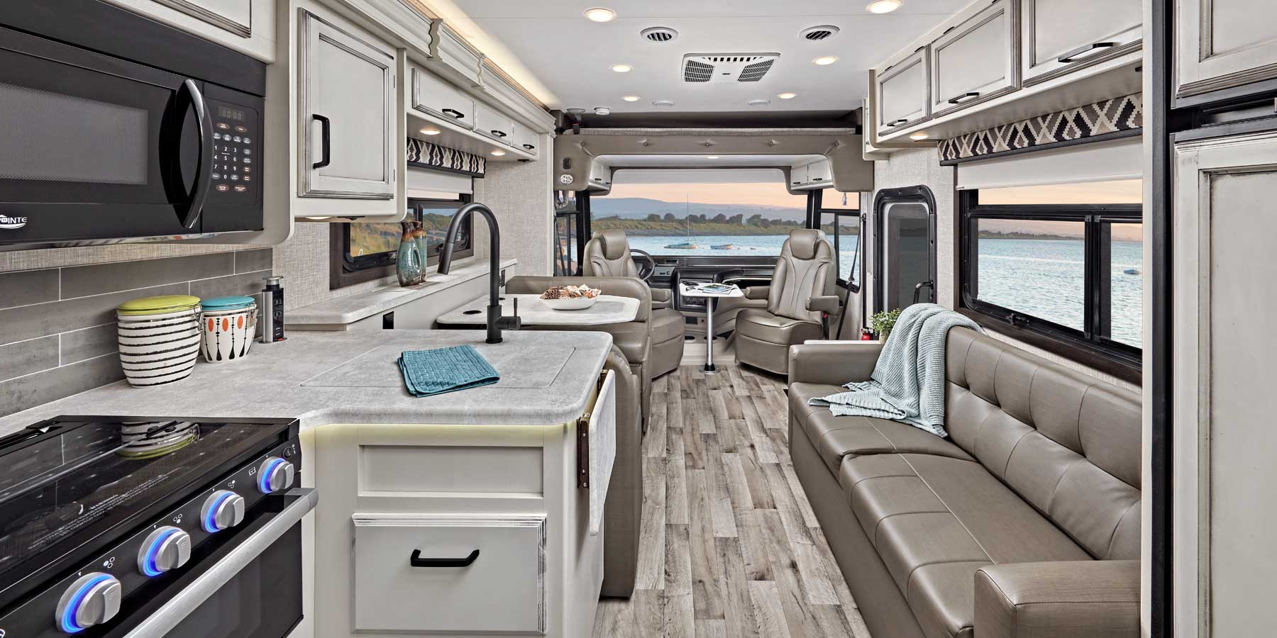 2022 Jayco Alante Interior