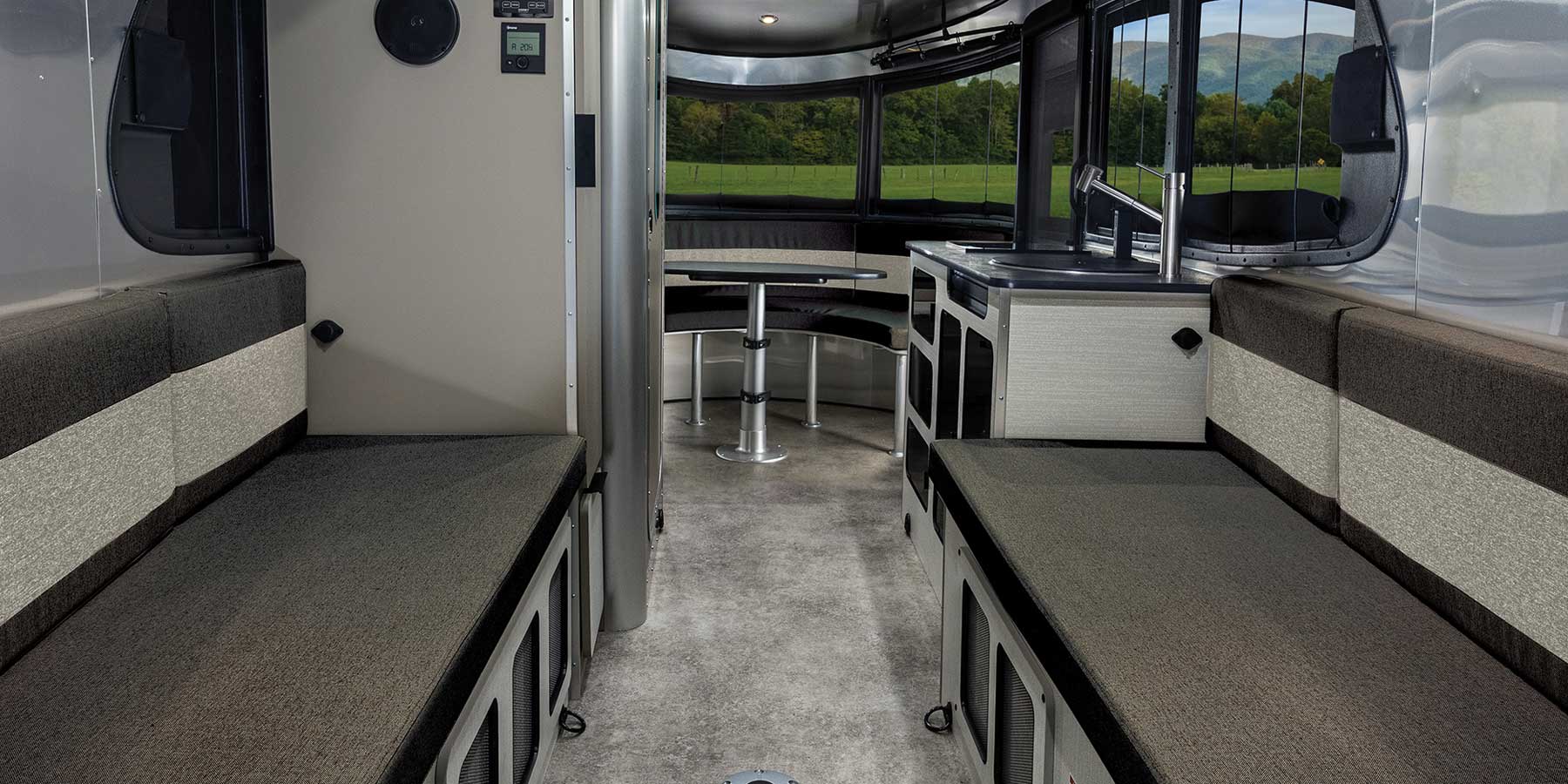 Basecamp Xe Interior
