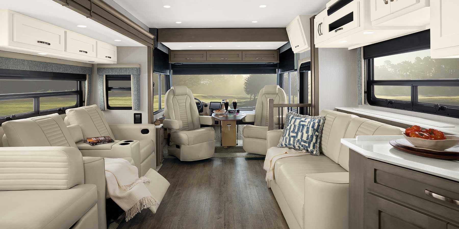 2025 Bay Star Interior