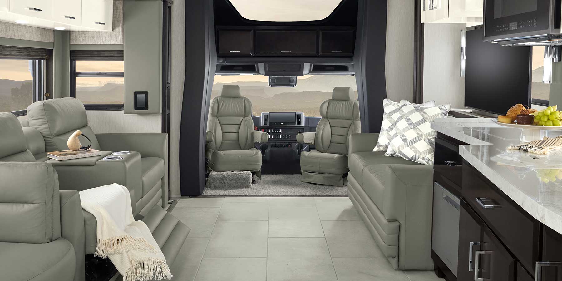 2025 Supreme Aire Interior