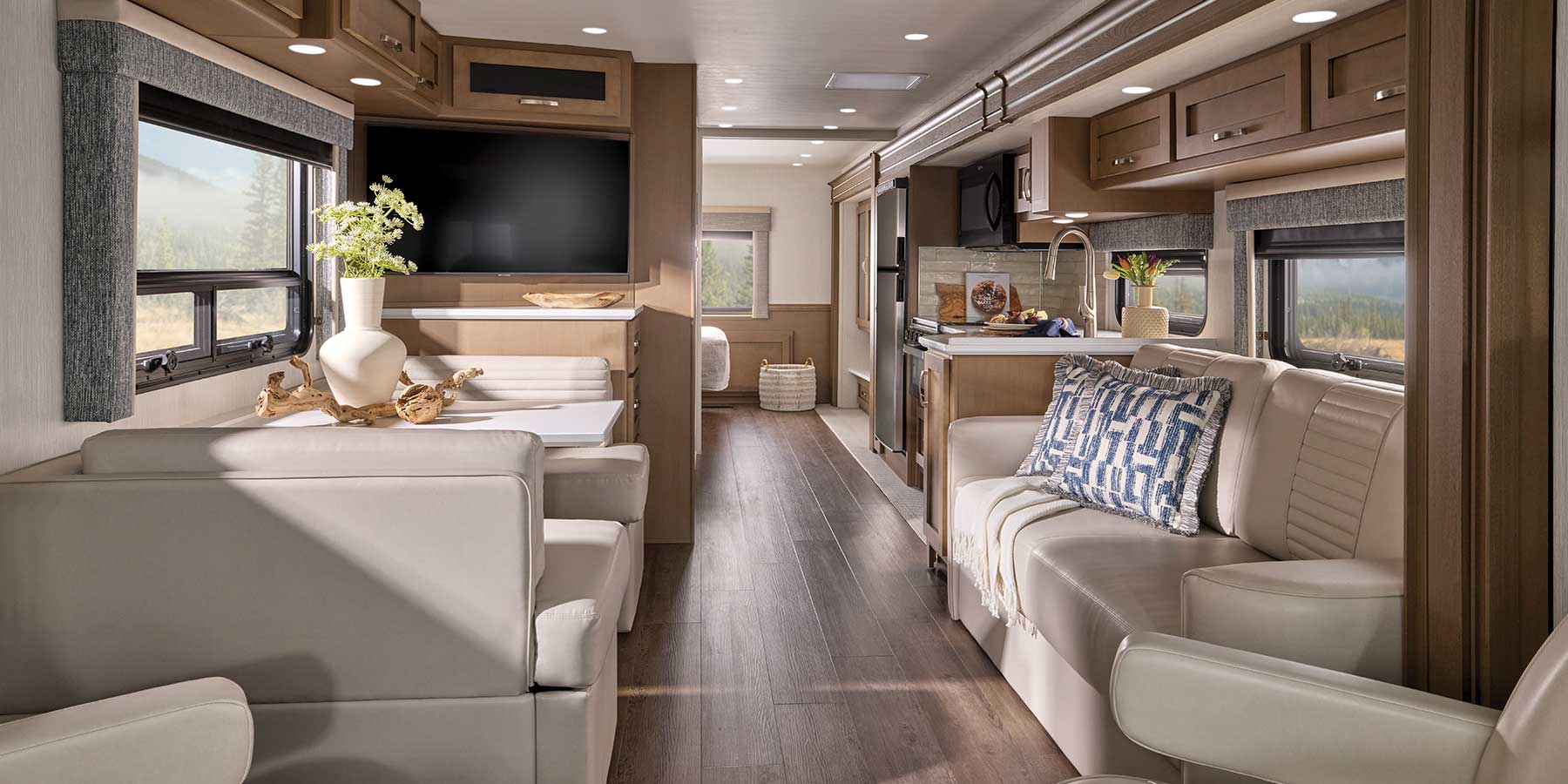model hero images 27 bay star sport